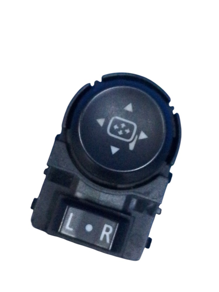 Botão Comando Retrovisor Elétrico diant. esq. Ônix Plus 2023