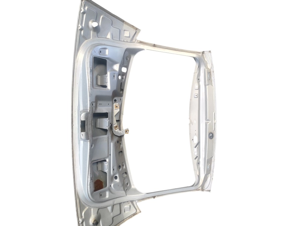 Tampa Traseira Ford Focus 2001 Com Detalhe 1
