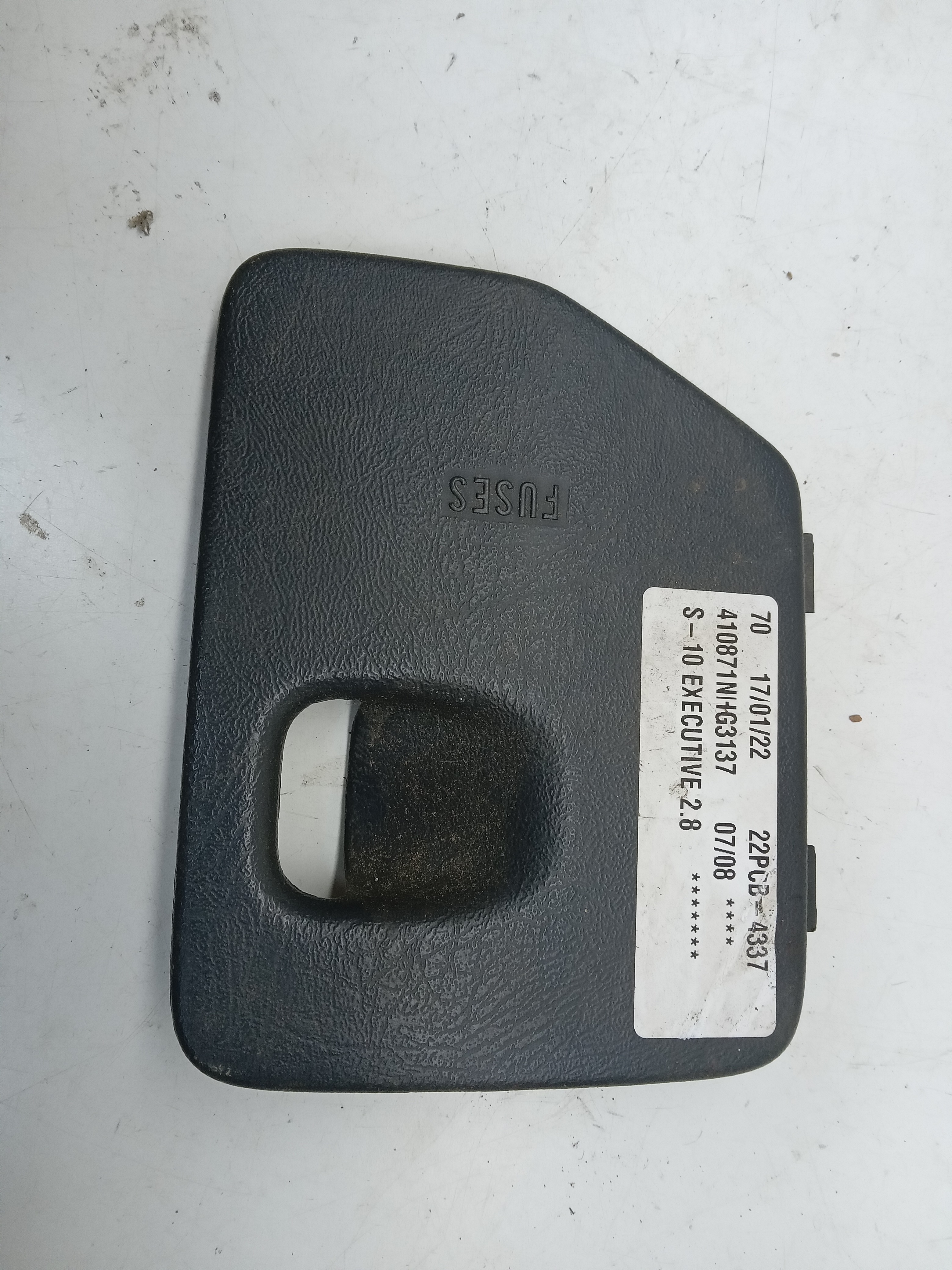 TAMPA CAIXA FUSIVEL GM S10 BLAZER 2008 2