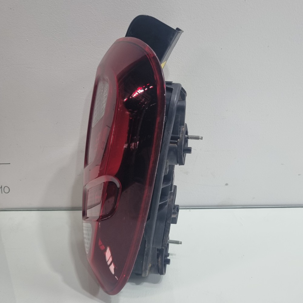 Lanterna Do Lado Direito Renault Duster Modelos 2016/2019 Direito/passageiro 3