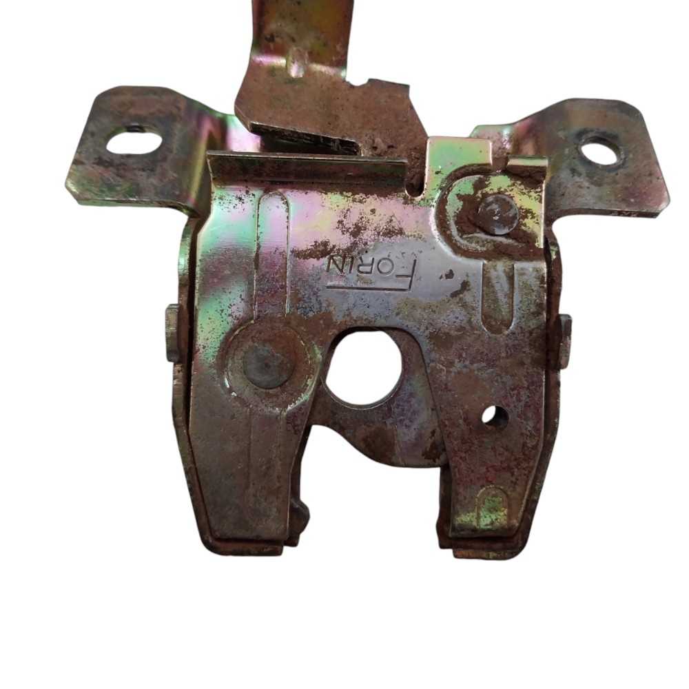 Fechadura Porta Malas Tampa Traseira Santana 91 92 93 94 98