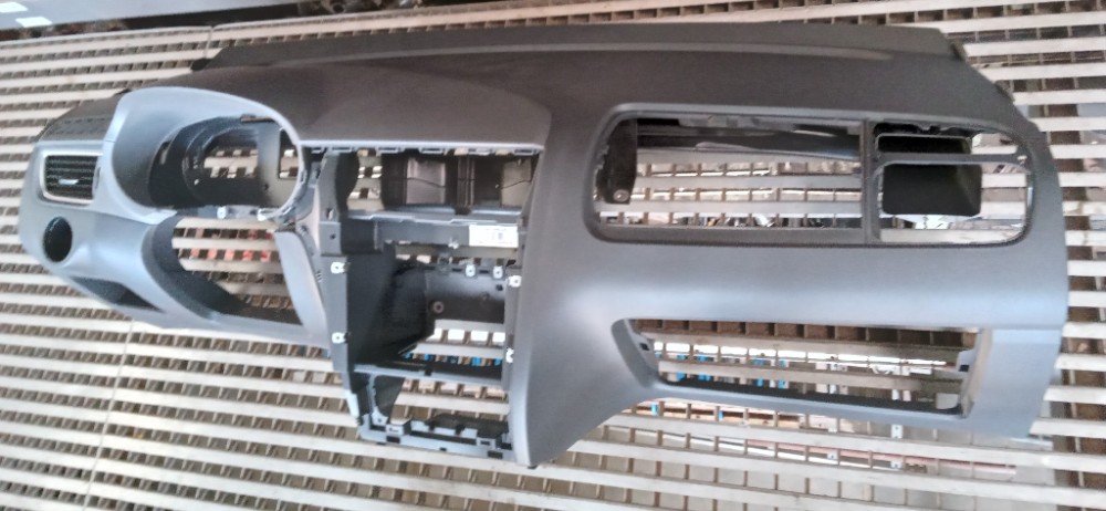 5z0857003r Painel Central Com Difusor Vw Spacefox 2012