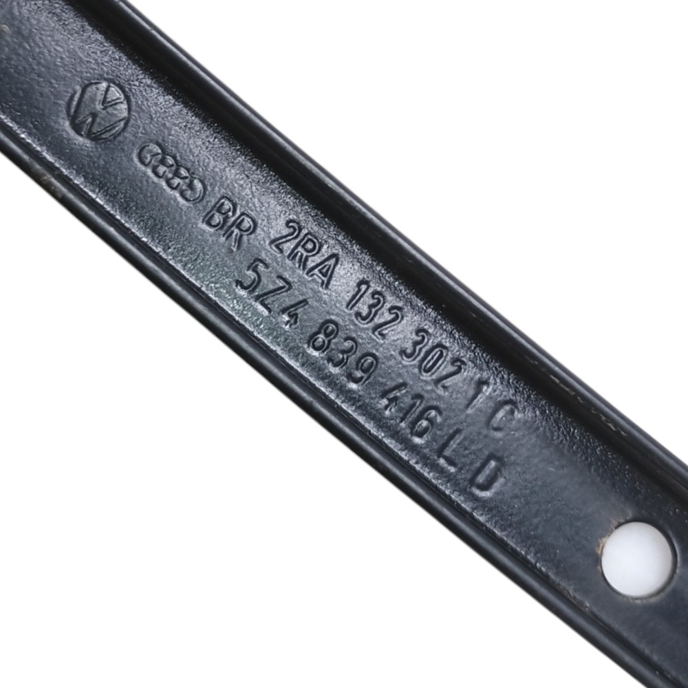 Guia Vidro Porta Traseira Direita Vw Fox 1.6 2013 5z4839416 5