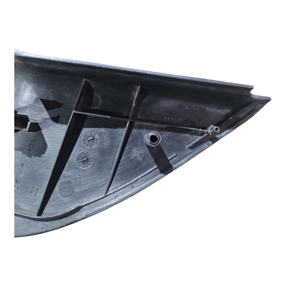 Moldura Acabamento Interno Retrovisor Direito Golf 94/00 4