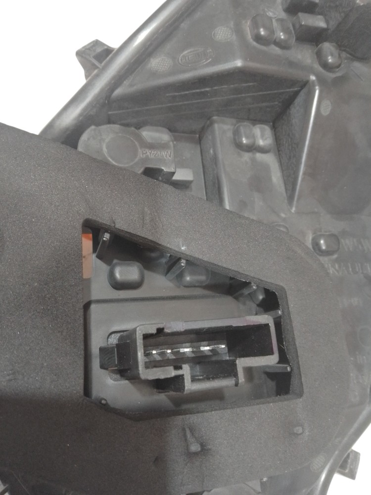 Circuito Lanterna Soquete Esquerdo Renau Sandero 2015 A 2016 Preto 3