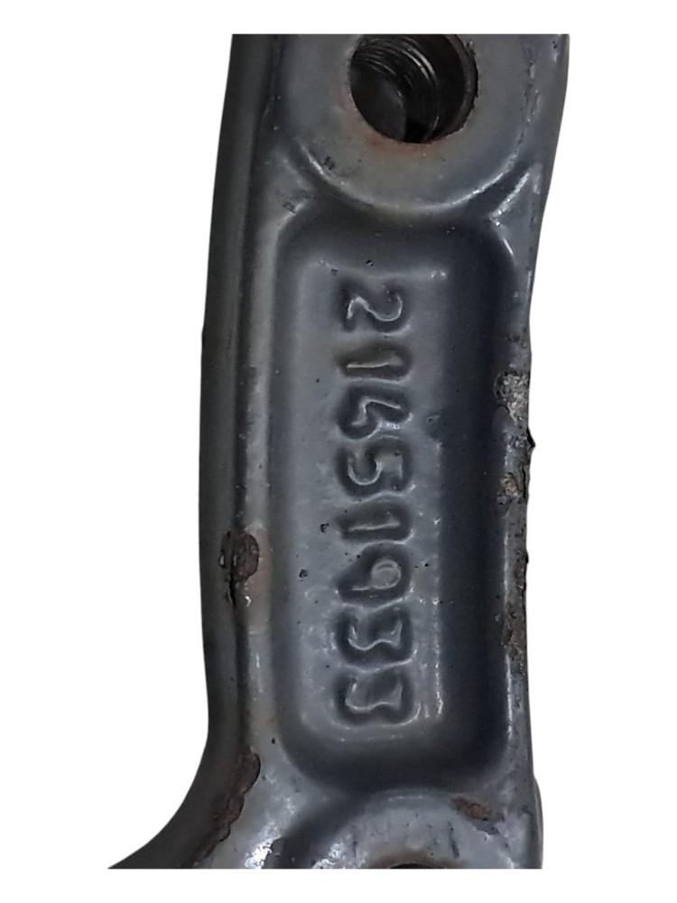 Suporte Dianteiro Bomba Arla Volvo Vm 5