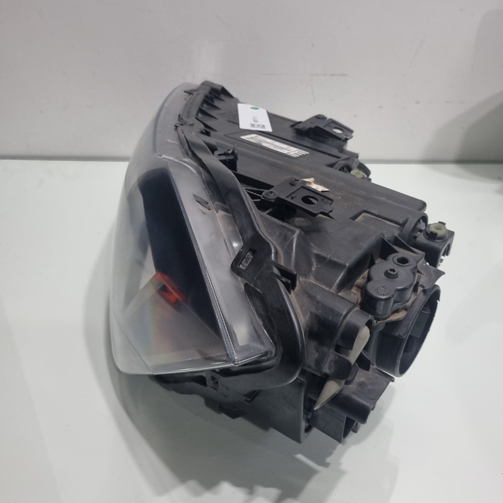 Farol Do Lado Esquerdo Volkswagen Polo Modelos 2017/2021 Esquerdo/motorista 2