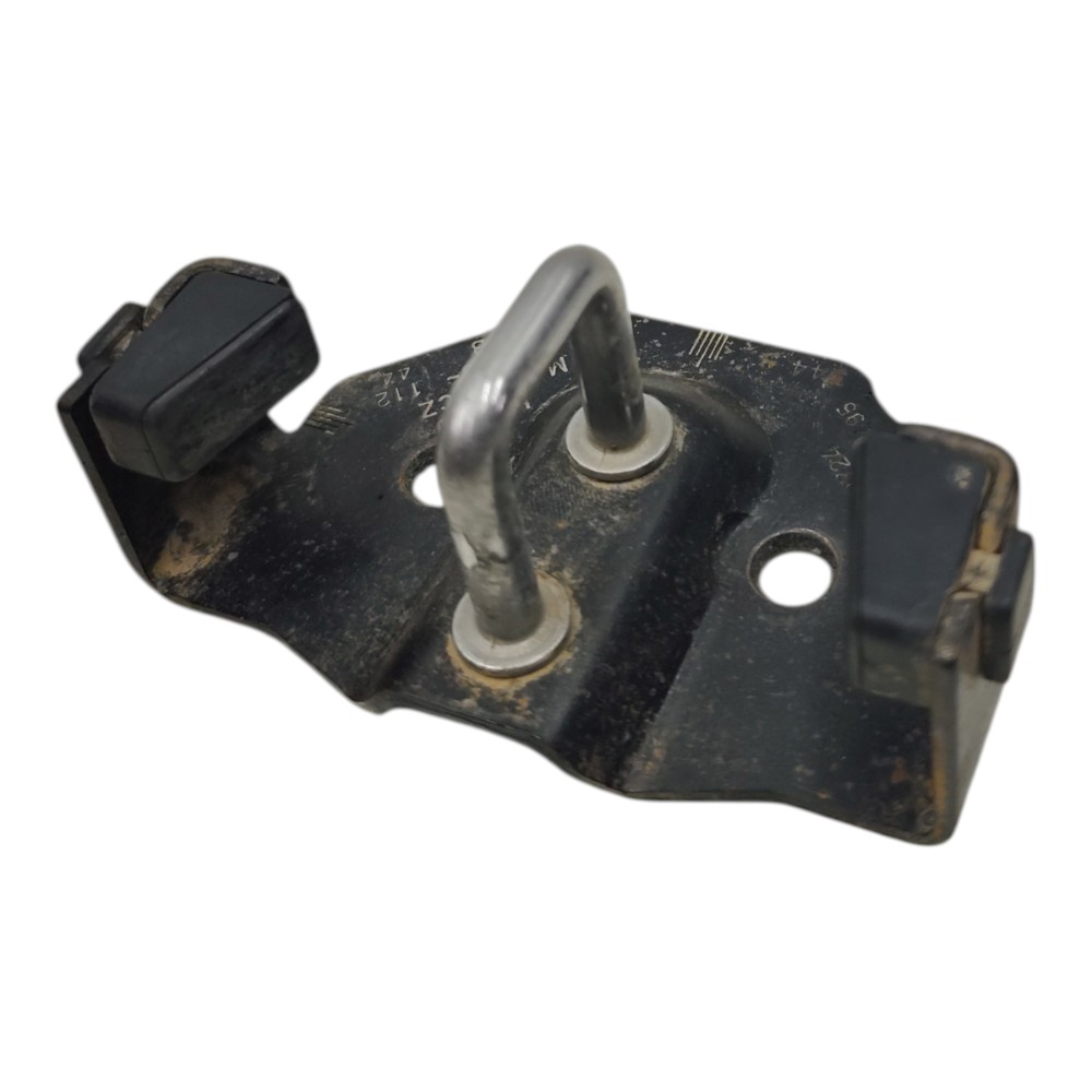 Batente fechadura tampa traseira GM Vectra Sedan 2011 2010 2