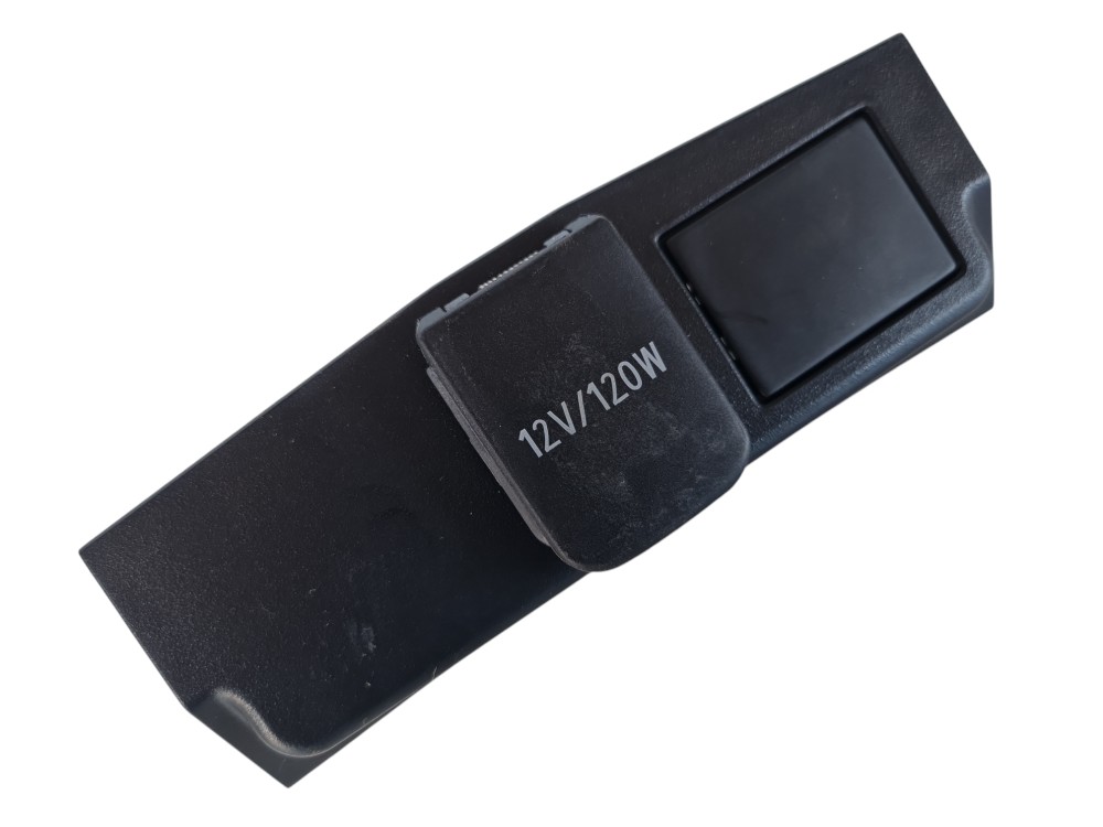 Tomada Auxiliar 12v Corolla Cross 2023 5891102630 1