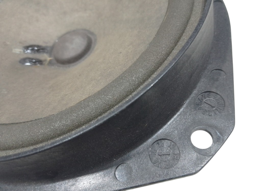 Alto Falante Dianteiro Fiat Uno Evo Attractive  Preto Preto Preto