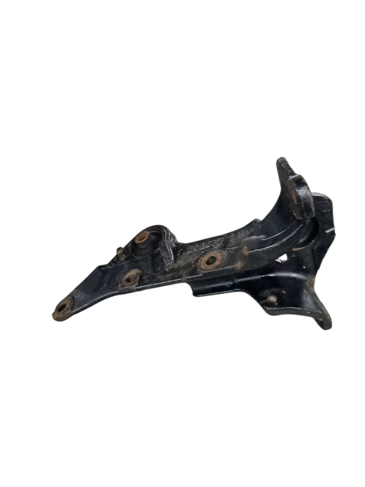 Fixação Suspensão Cabine Volvo Vm 2001 3