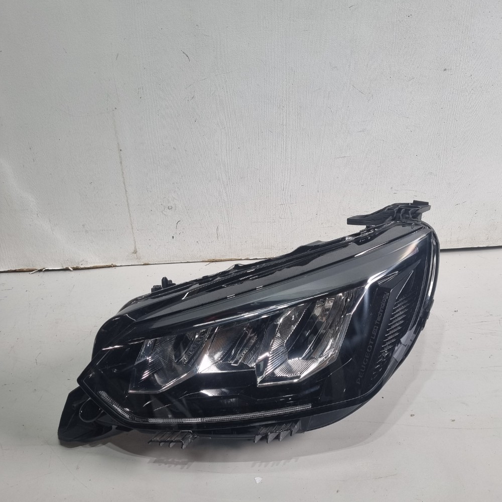 Farol Full Led Lado Esquerdo Peugeot 208 2025/2026 Esquerdo/motorista
