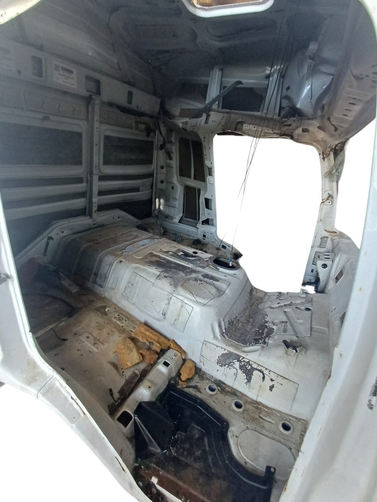 Cabine Mb Atego 2426 2015 5