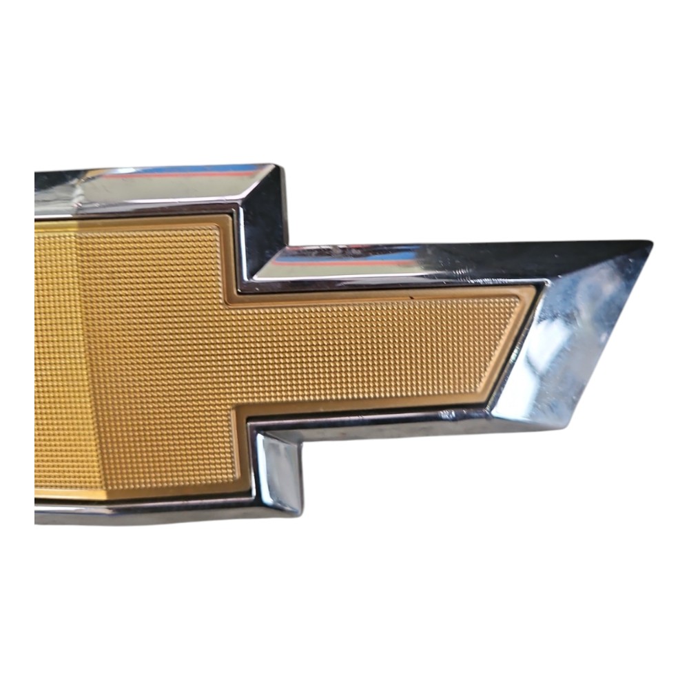 Emblema Grade Frontal Chevrolet Tracker 2022 Em Diante 5