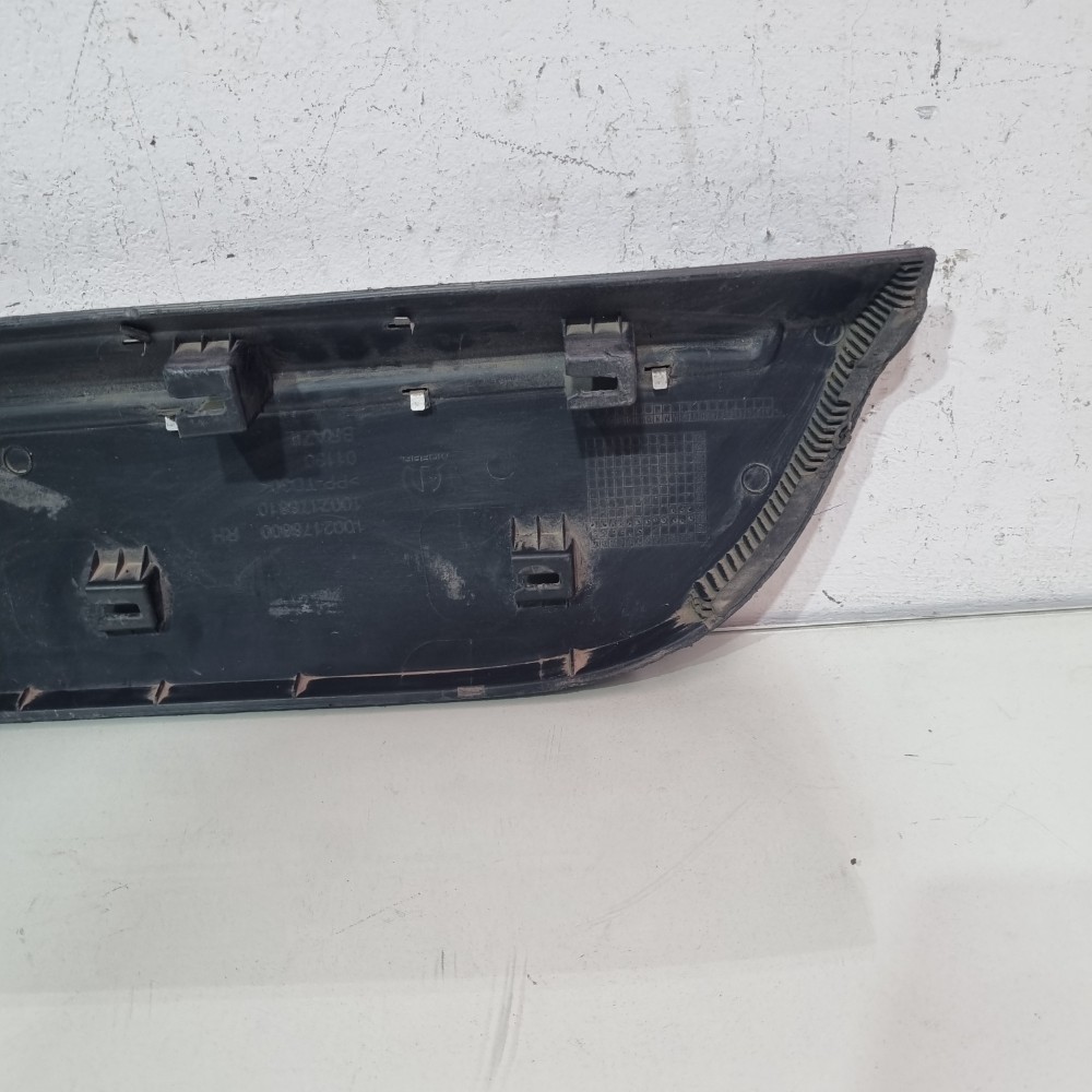 Moldura Porta Traseira Direita Fiat Toro Modelos 2017/2019 Preto 5