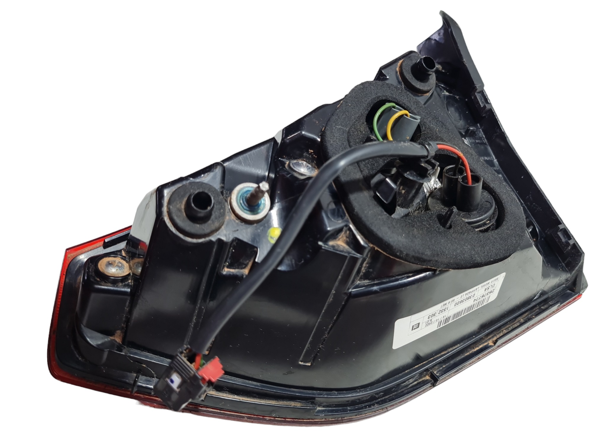 Lanterna Traseira Esquerda Gm Tracker 2022 26376774  Esquerdo 3
