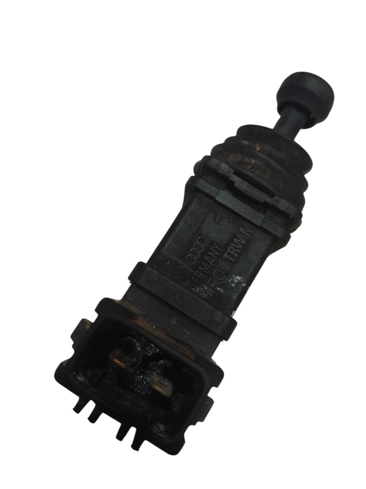 Interruptor Alarme Do Capô Vw Golf 1996 A 2001 Original Preto 2