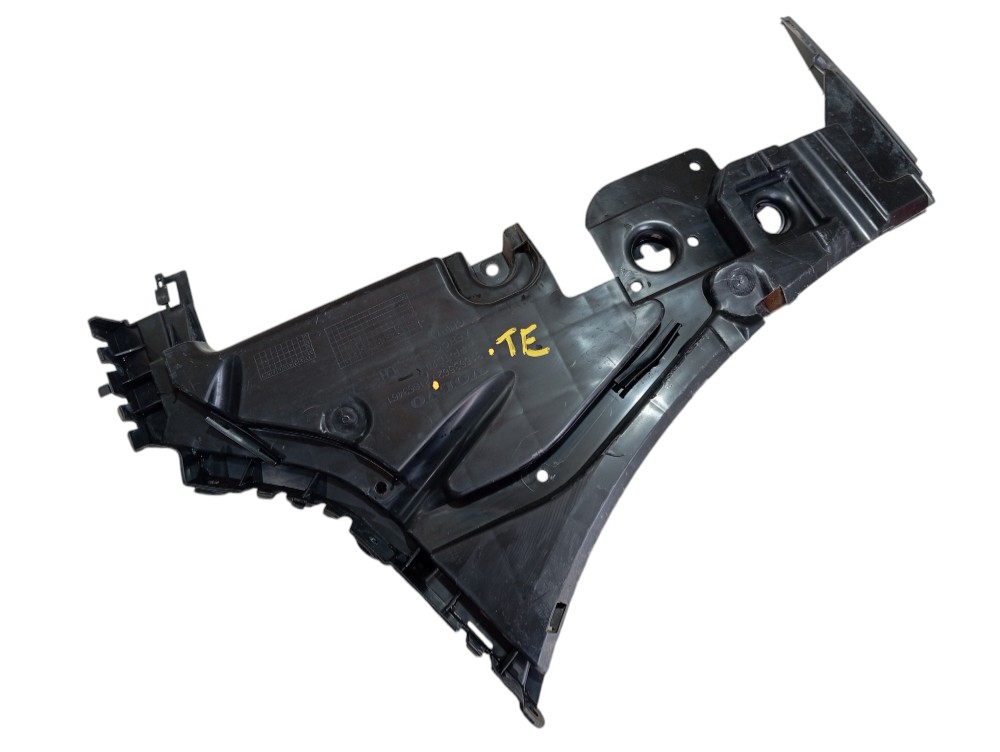 Guia Esquerdo Parachoque Traseiro Volvo Xc60 T5 2020 V606