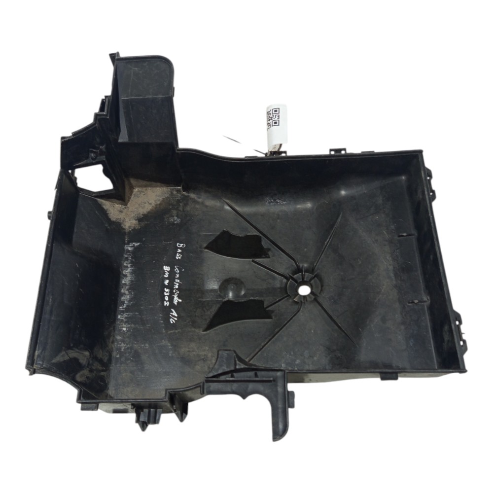 Capa Proteção Inferior Condensador Bmw 330i E46 98 A 2005 Preto 2