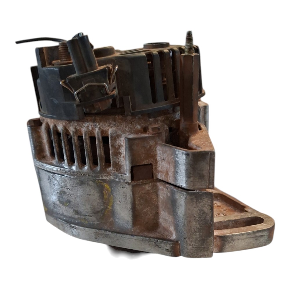 Alternador VW Golf GL 1995 usado 4