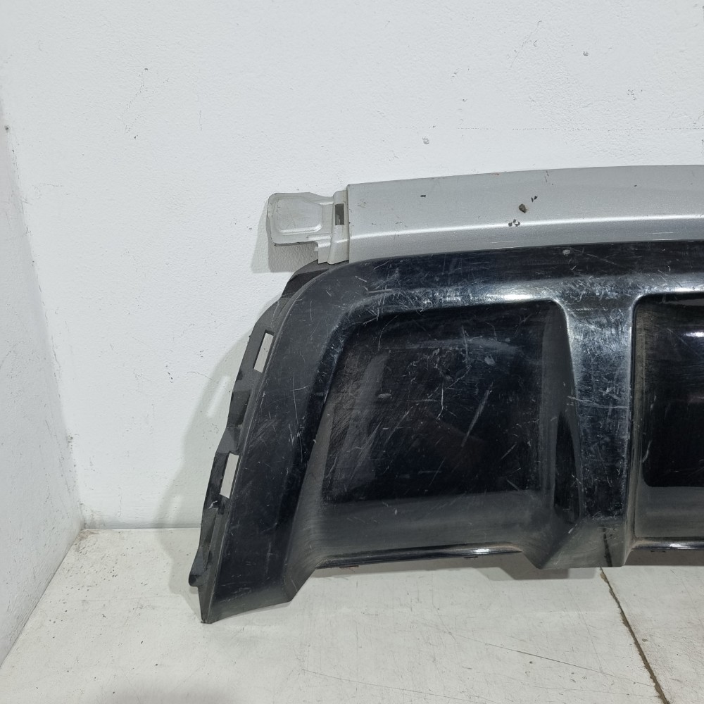 Moldura Inferior Parachoque Tras Land Rover Evoque 2016/2018 Preto 4
