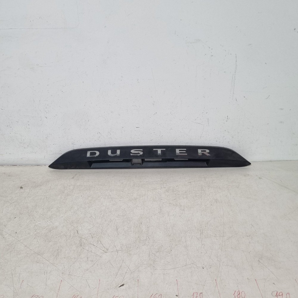 Moldura Da Tampa Traseira Renault Duster Modelos 2016/2019 Preto 7
