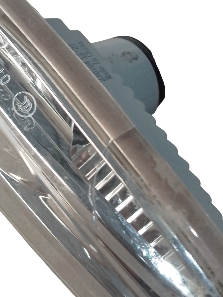 Lente Pisca Seta Lado Esquerdo Chevrolet Tracker 2020 A 2025 Transparente 7