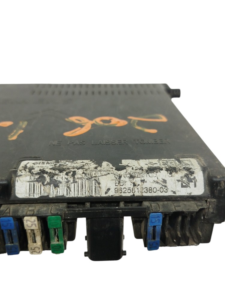 Módulo Bsi Peugeot 206 1.0 16v 2001 Com Detalhe 3