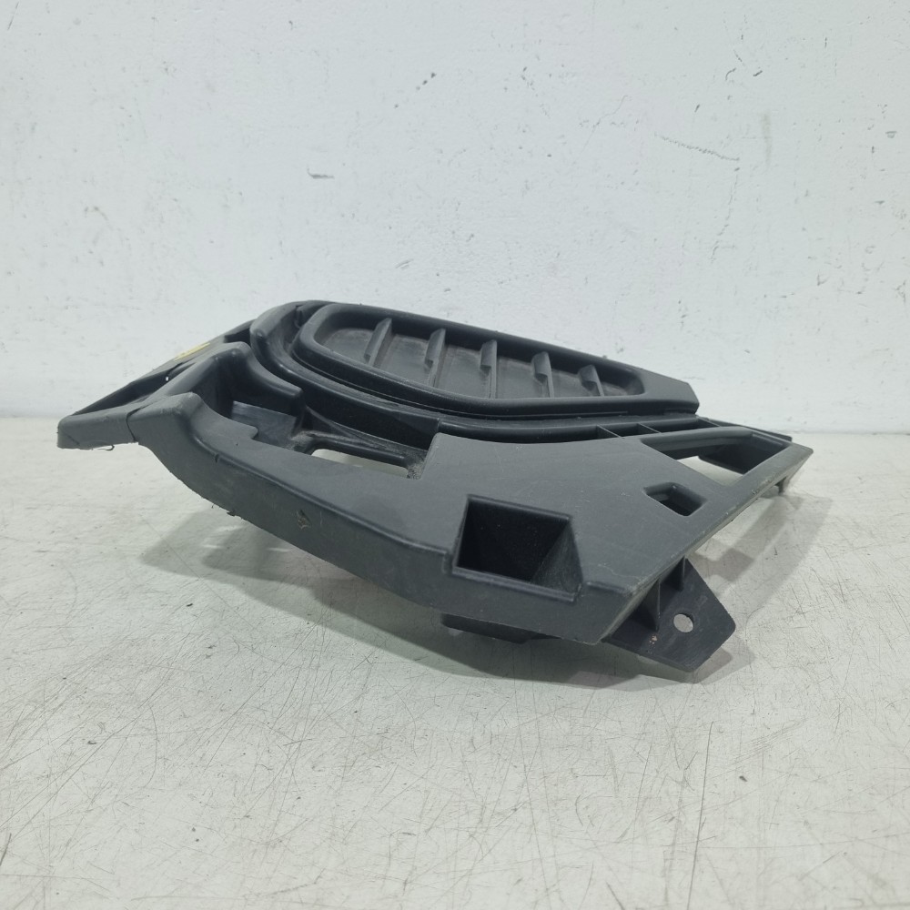 Moldura Farol De Milha Esquerdo Volkswagen Nivus 2020/2021 Preto Esquerdo 2