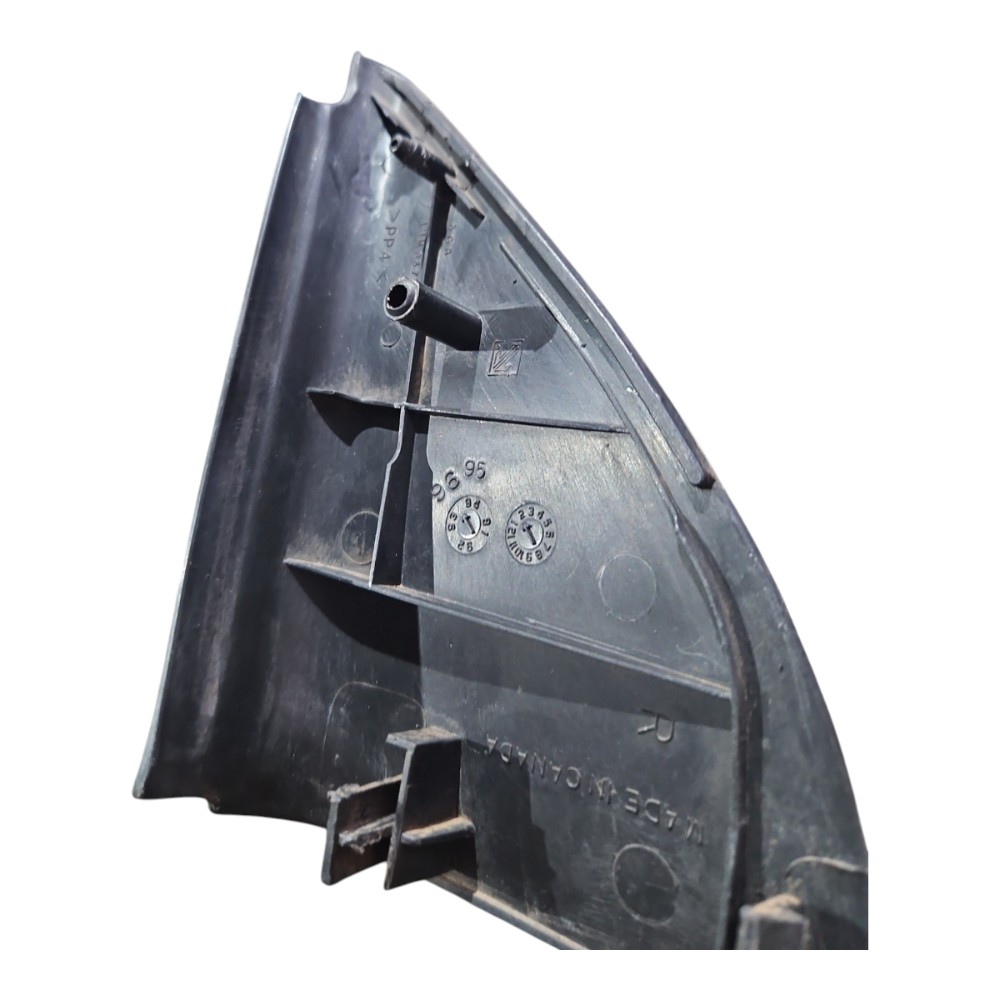 Moldura Acabamento Interno Retrovisor Direito Golf 94/00 2