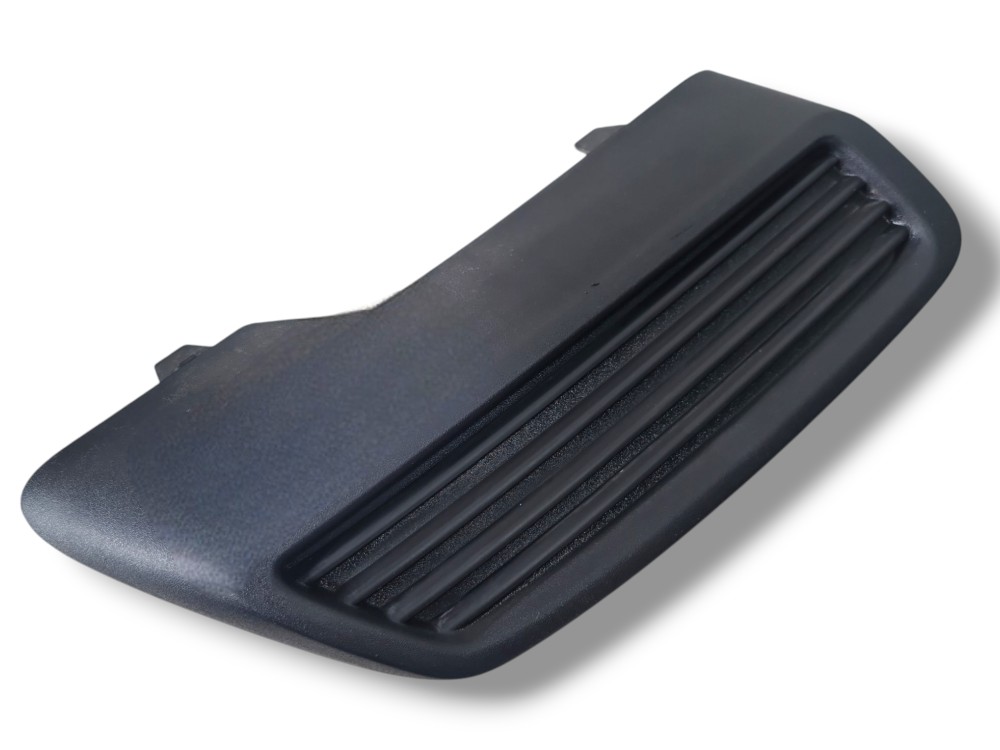 Moldura Para-choque Traseiro Direito Peugeot 3008 2018 Preto Pp 1