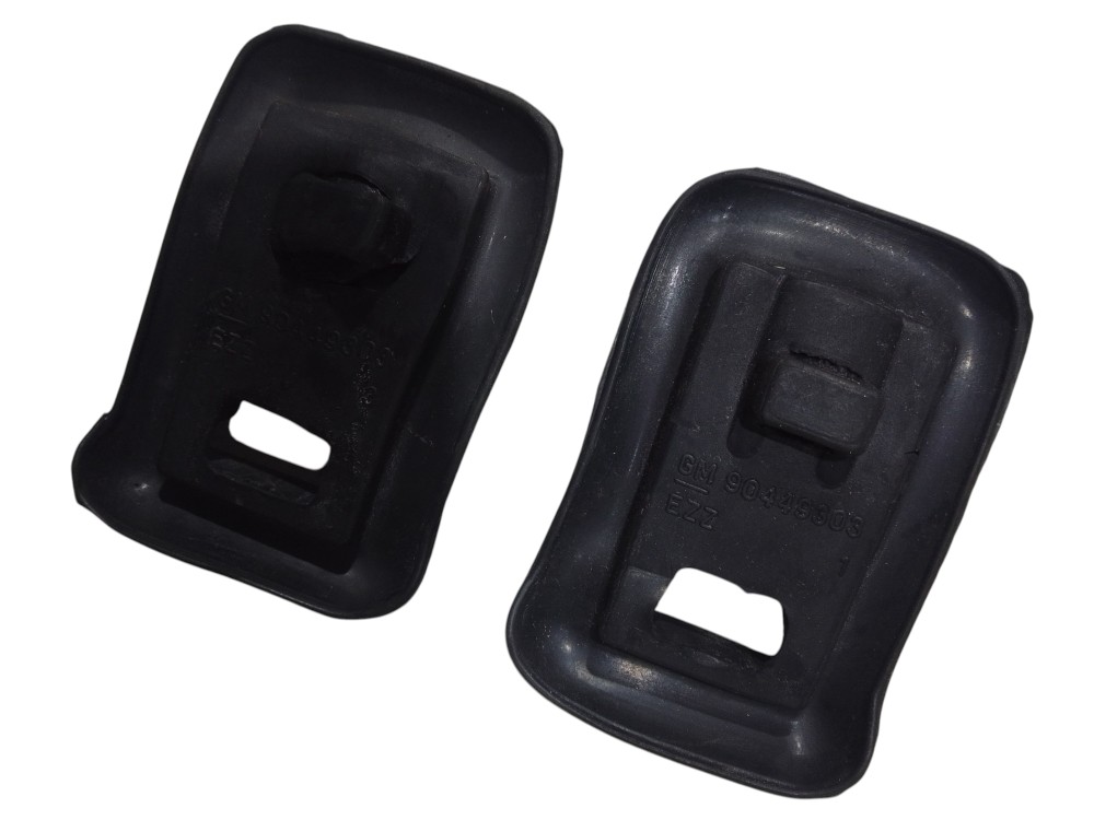 Par Batente Encosto Traseiro Chevrolet Vectra 1996 A 2006 1