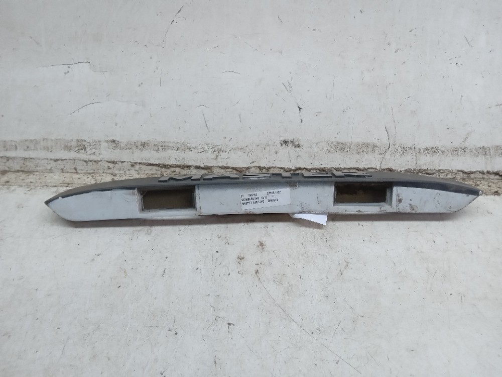 MOLDURA FRISO LUZ PLACA RENAULT MASTER 2015 2