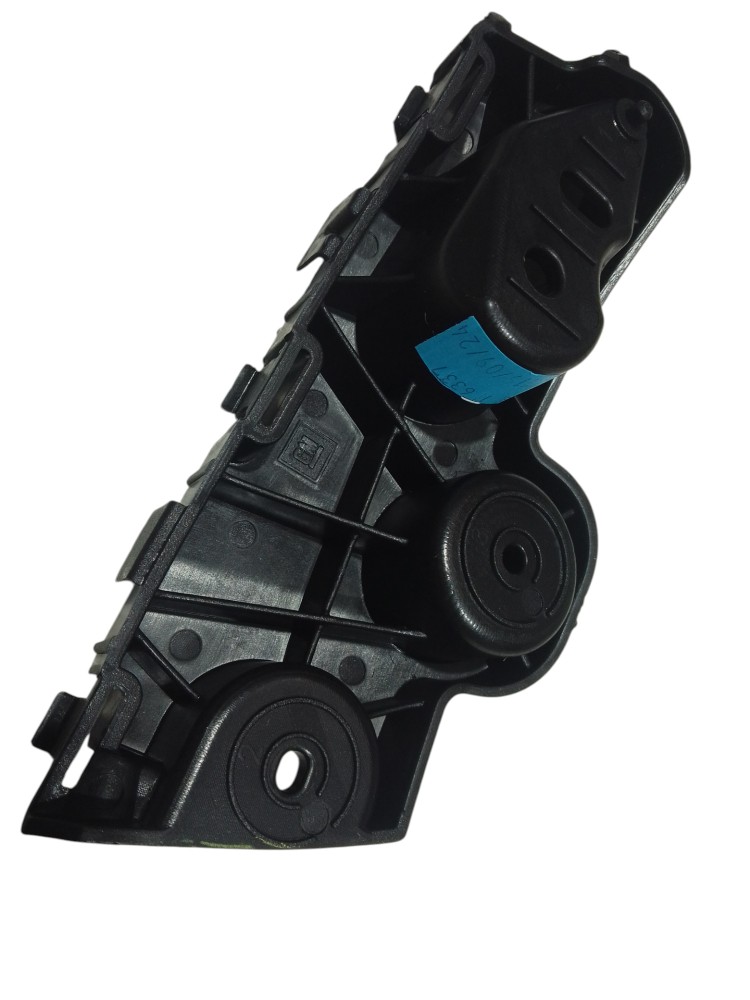 Guia Parachoque Dianteiro Direito Chevrolet Spin 2014 A 2020