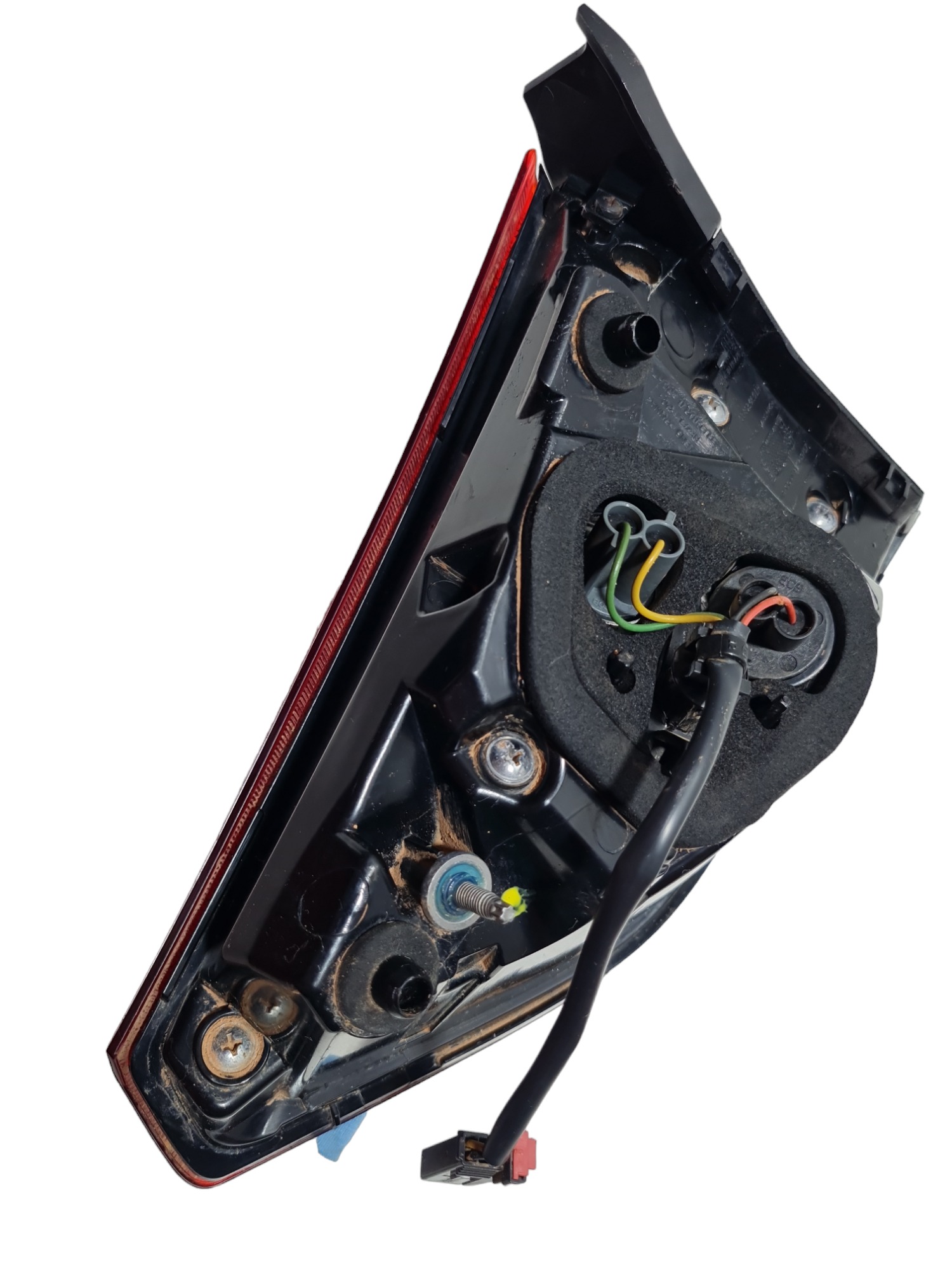 Lanterna Traseira Esquerda Gm Tracker 2022 26376774  Esquerdo 4