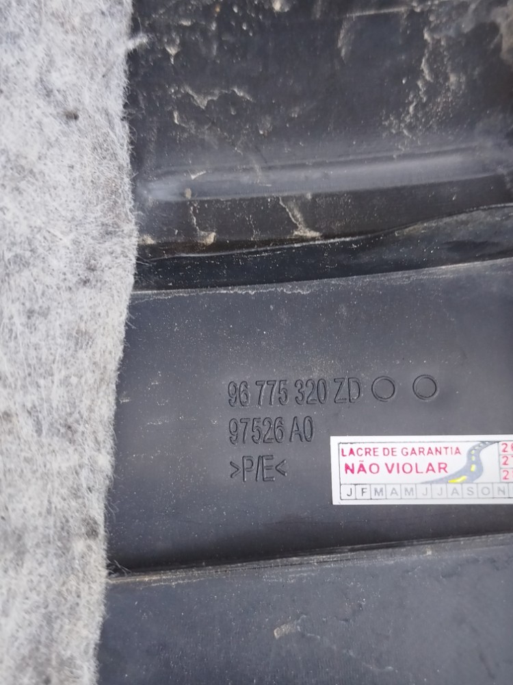 Acabamento Soleira Interno Porta Malas Citroen C3 96775320 Preto 2