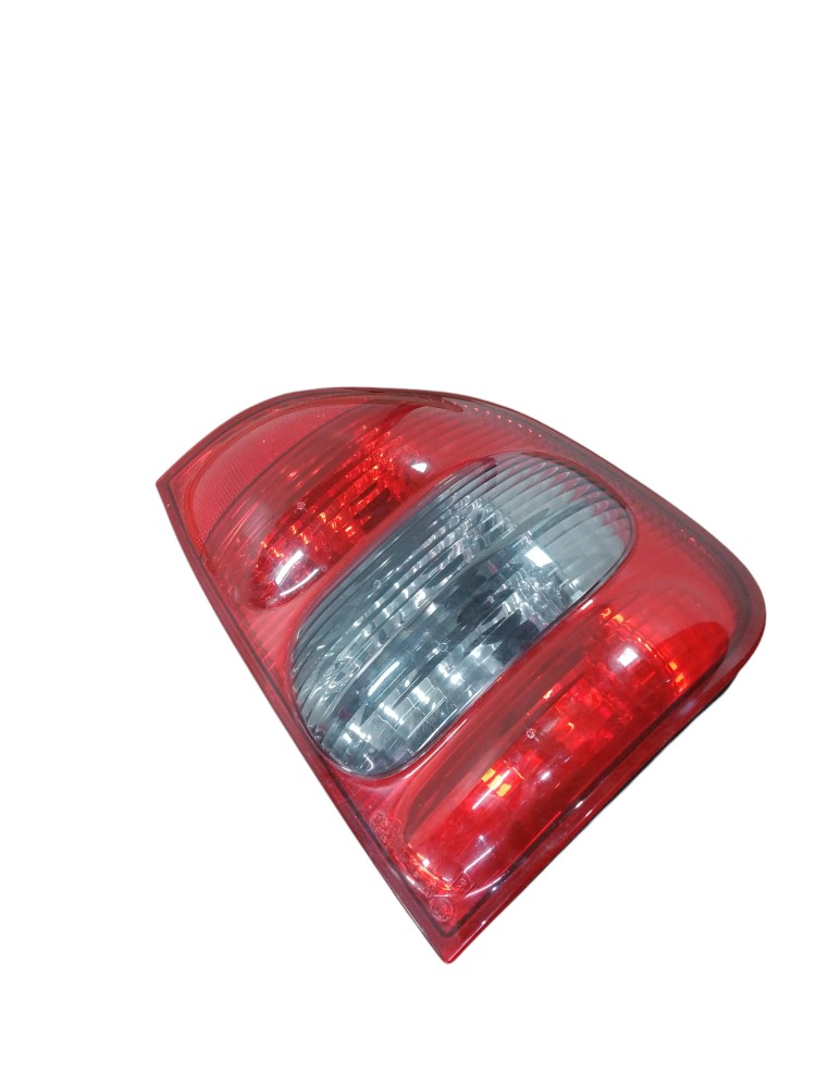 Lanterna Traseiro Direito Sedan Gm Classic Corsa 2001 A 2010 Direito/passageiro Fumê
