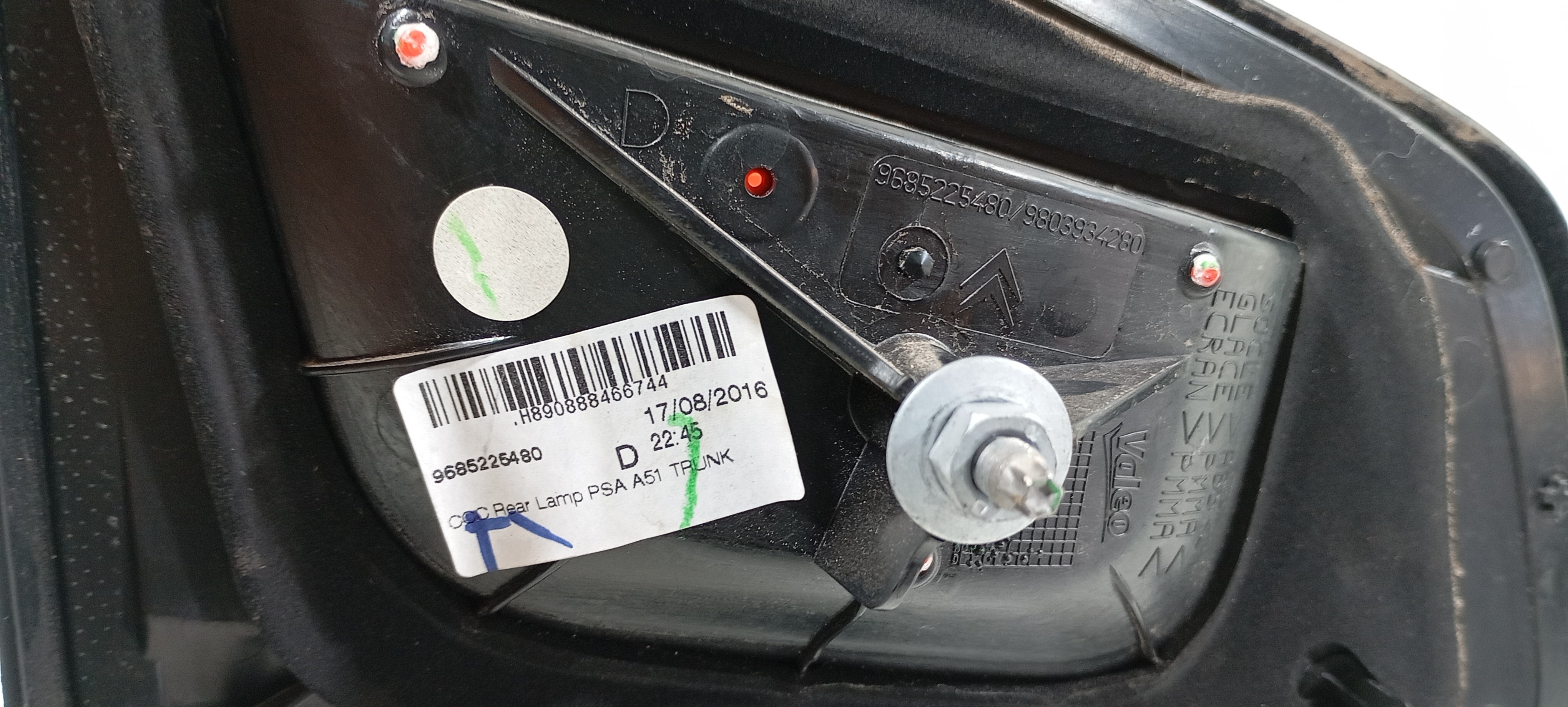 Lanterna Tampa Traseira L.d C3 Exclusive 1.6 Vvt 2016 V2278 Direito 4
