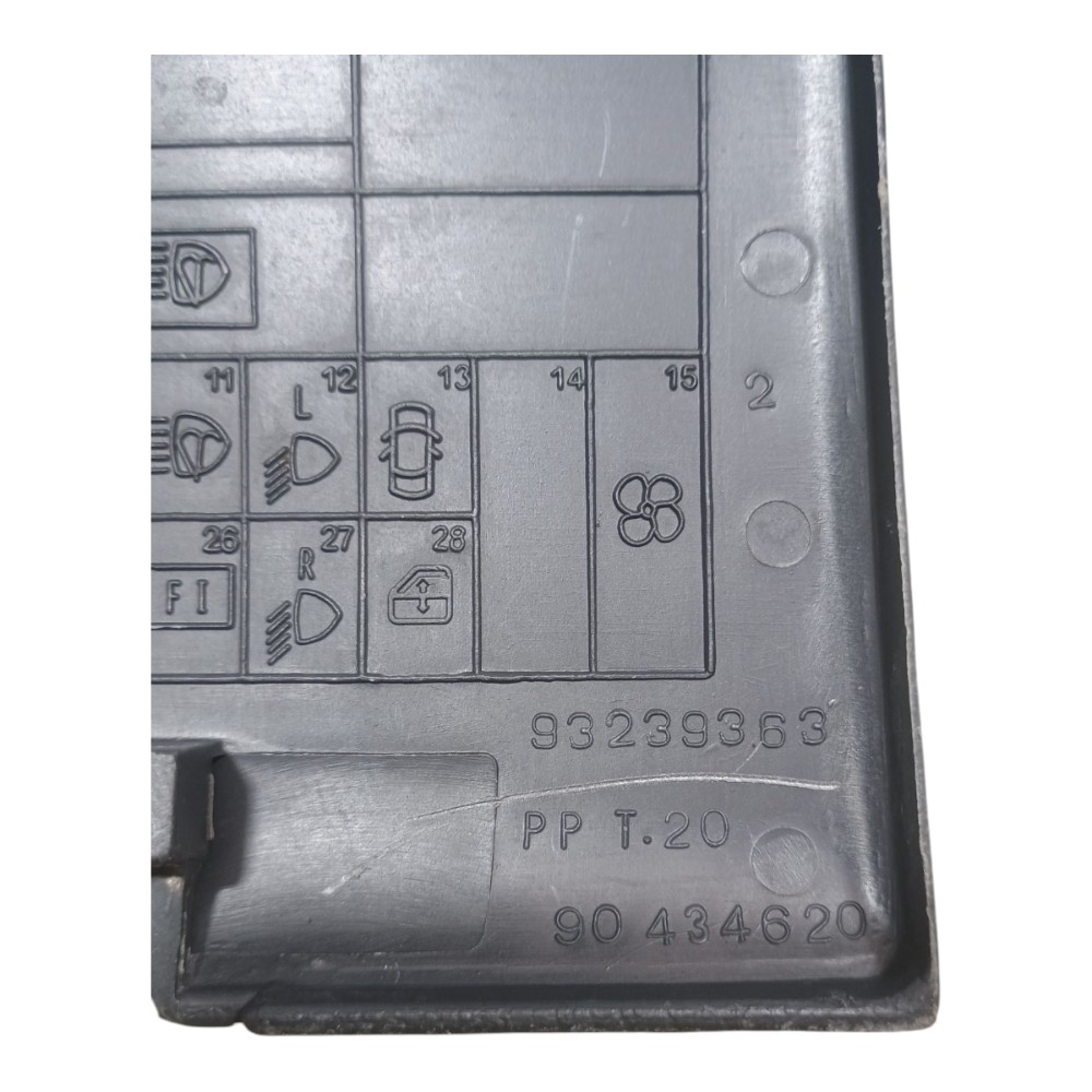 Tampa Caixa Fusíveis Gm Corsa 1995 À 2000 *detalhes 8