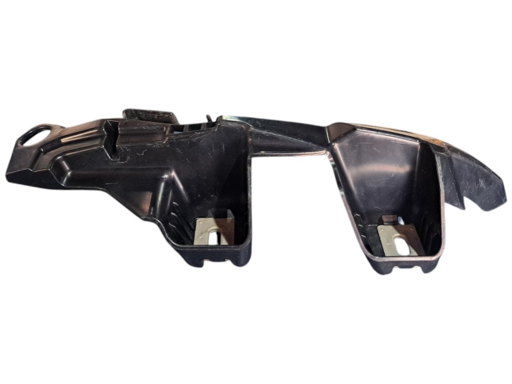 Guia Direito Parachoque Traseira Mercedes C180 C200 2015 4
