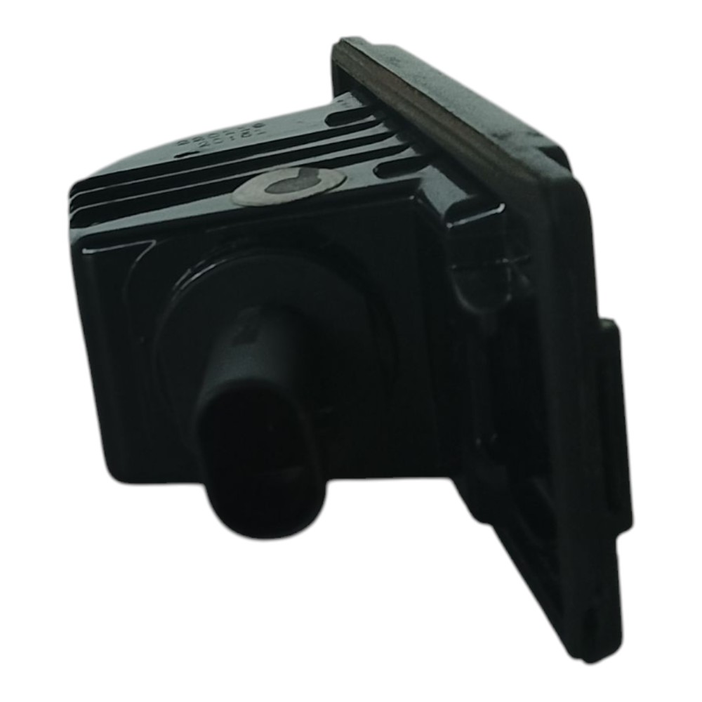 Luz De Placa Chevrolet Tracker 2020 2021 2023 2024 4