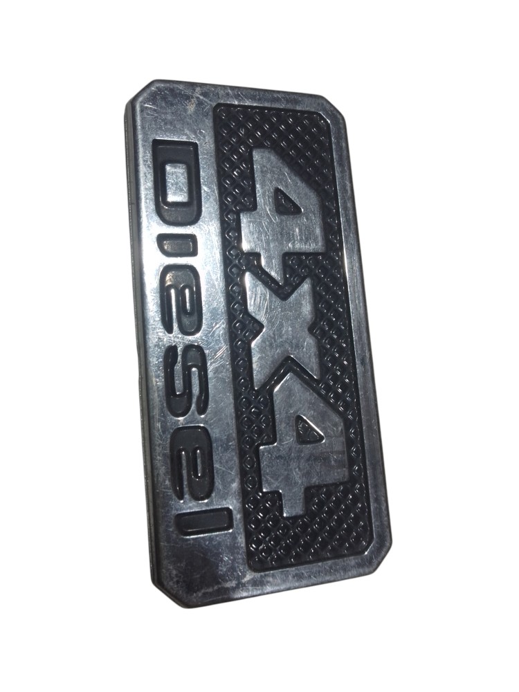 Emblema Letreiro Tampa Traseira Toro 4×4 Diesel Cromado  Cromado