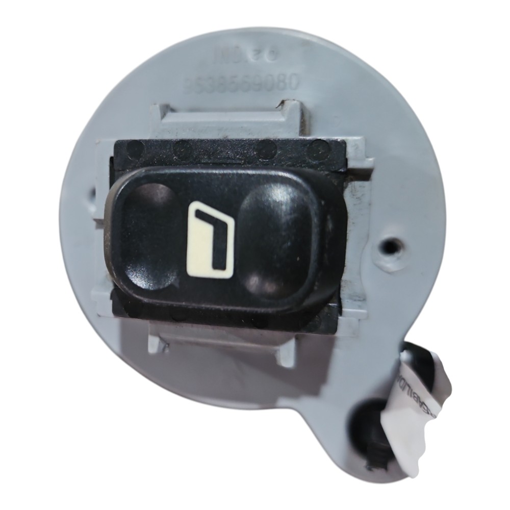 Botão Eletrico Vidro Traseiro Direito Xsara Picasso 01/12 6