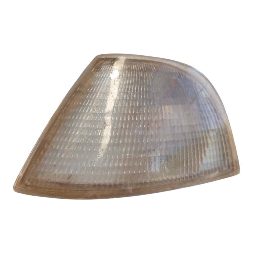 Pisca Seta Dianteira Esquerda Monza 91 92 93 94 96 Detalhe Esquerdo Branca Cristal