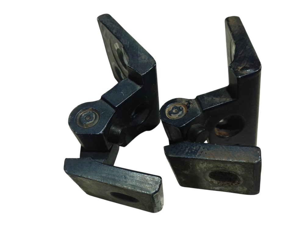 Par Dobradiças Porta Dianteira Direita Golf 1994 A 2000 2