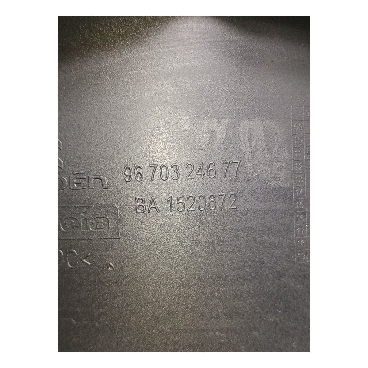 Moldura Painel De Instrumentos Citroen C3 Picasso Glx 2013 Preto 1