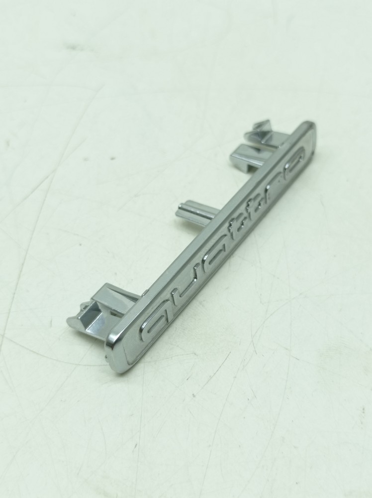 Emblema Quattro Audi Ttrs 2.5t 2021 8v0853191e