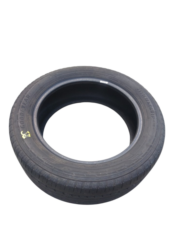 Godyear Pneu Aro 17 215/55R17  B 2