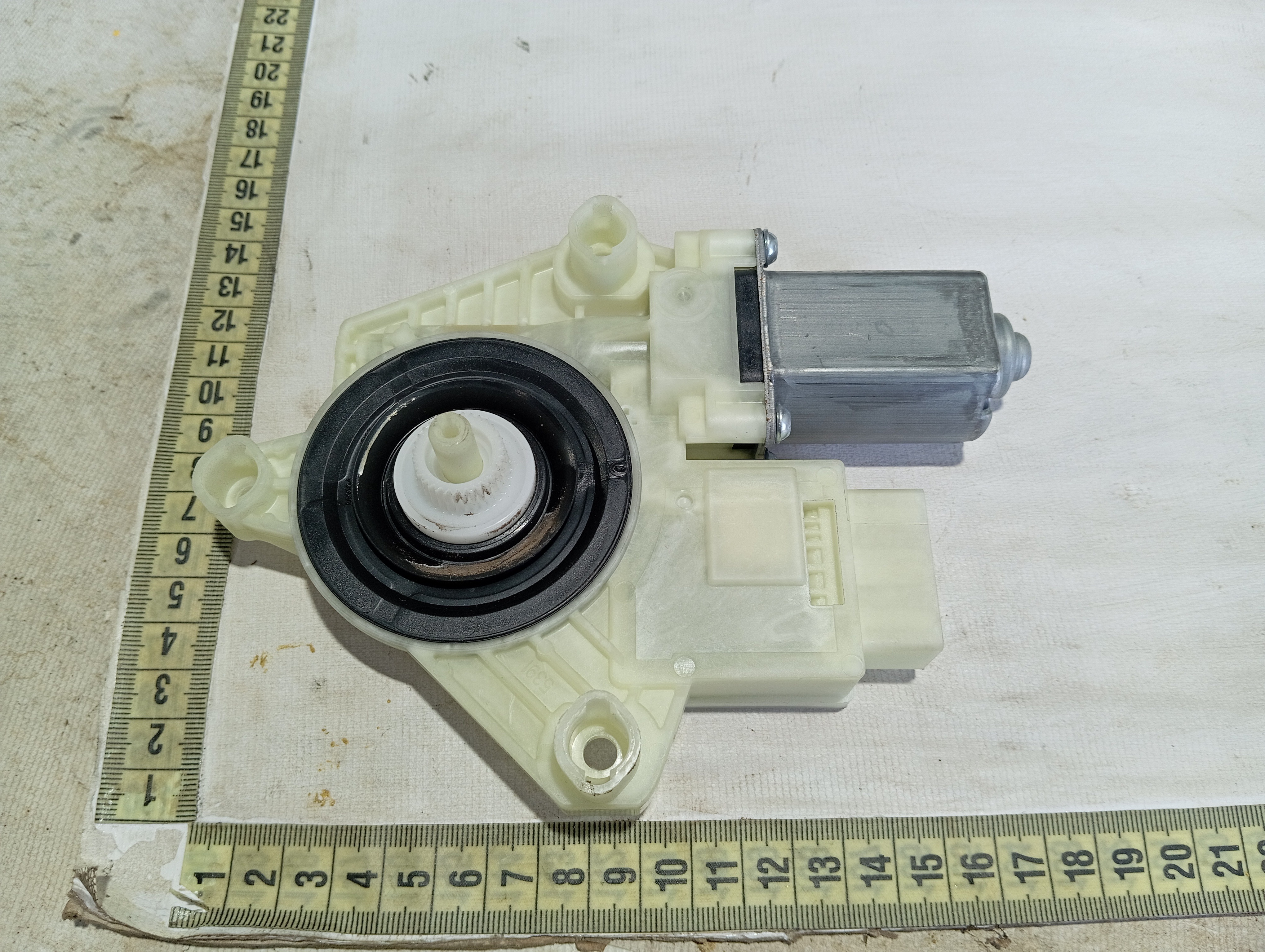 Motor Máquina Vidro Porta Trase Esque Vw Taos 2022 2024 V601 8