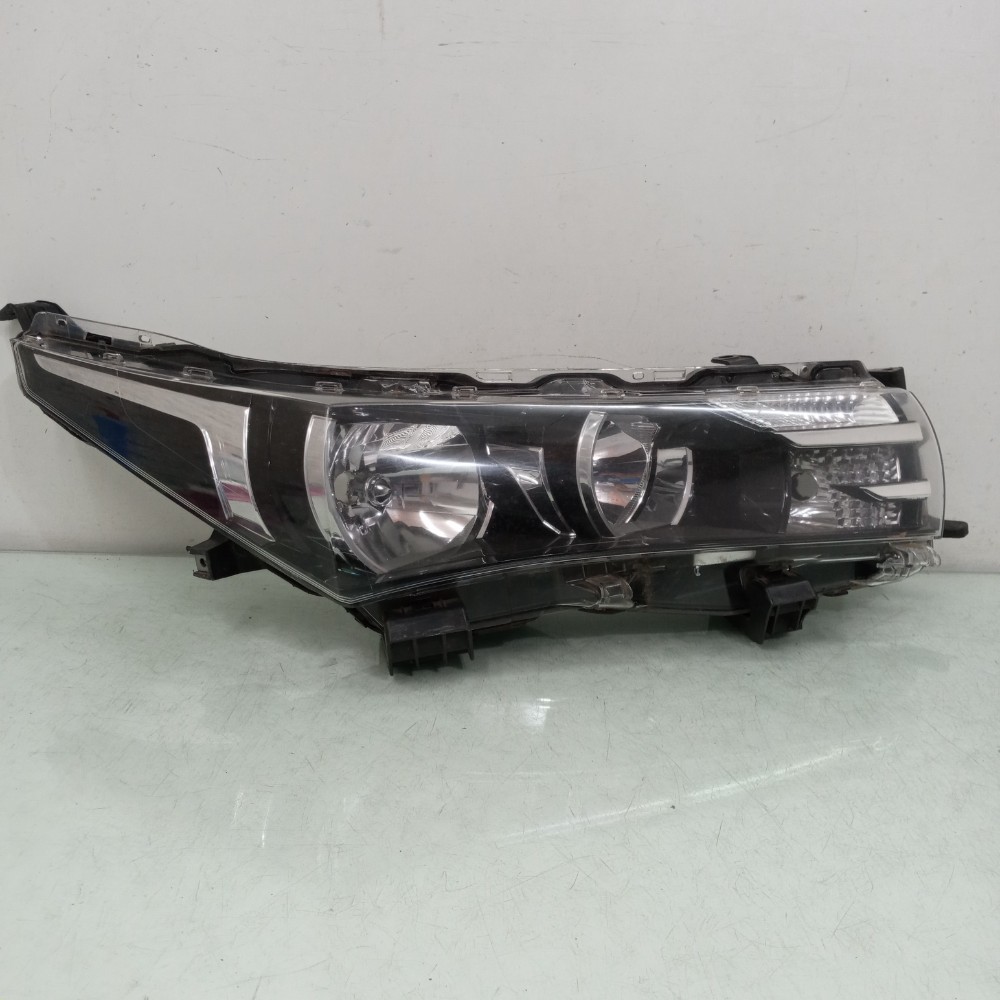 Farol Direito Corolla Toyota 2014 A 2018 Rec Original Direito/passageiro 3